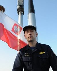 Dowódca polskiego kontyngentu wojskowego "Kondor" Kmdr. Por. Piotr Pawlowski / Zdjęcie: kondor.mw.mil.pl