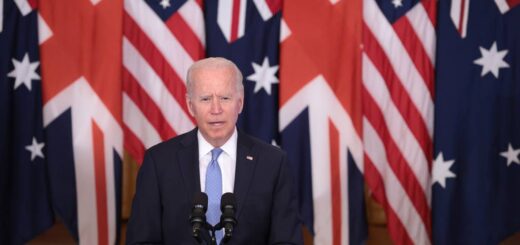 Prezydent USA Joe Biden przemawia w Białym Domu, 15 września 2021 r. gdzie poinformował o inicjatywie w zakresie bezpieczeństwa narodowego dotyczącą współpracy z Australią i Wielką Brytanią. / Zdjęcie: Win McNamee/Getty Images